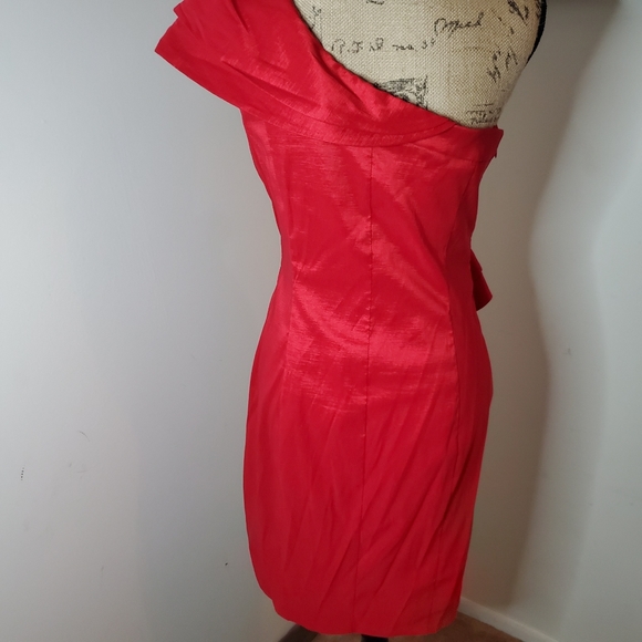 Jessica Simpson ruffled red dress - Picture 8 of 9